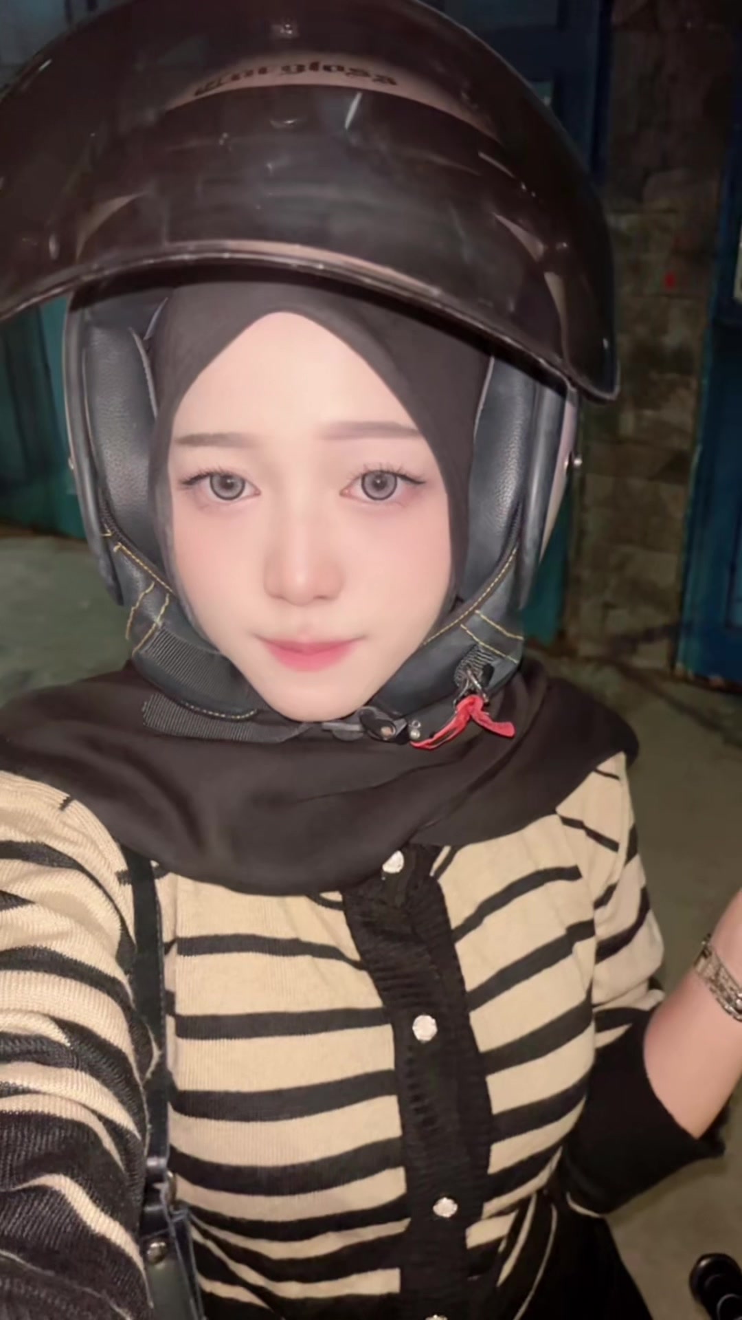 @nisnis18250