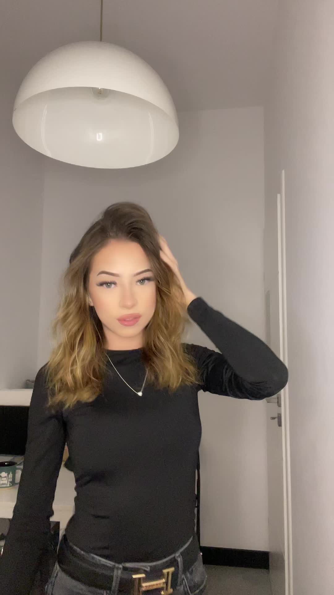 @𝓞𝓵𝓲𝓿𝓬𝓲𝓪