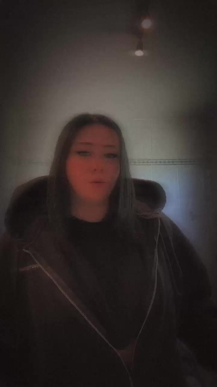 @mxllyx.fx