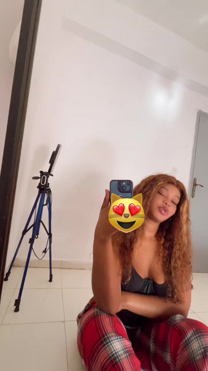 @MARIA🧸🇬🇳