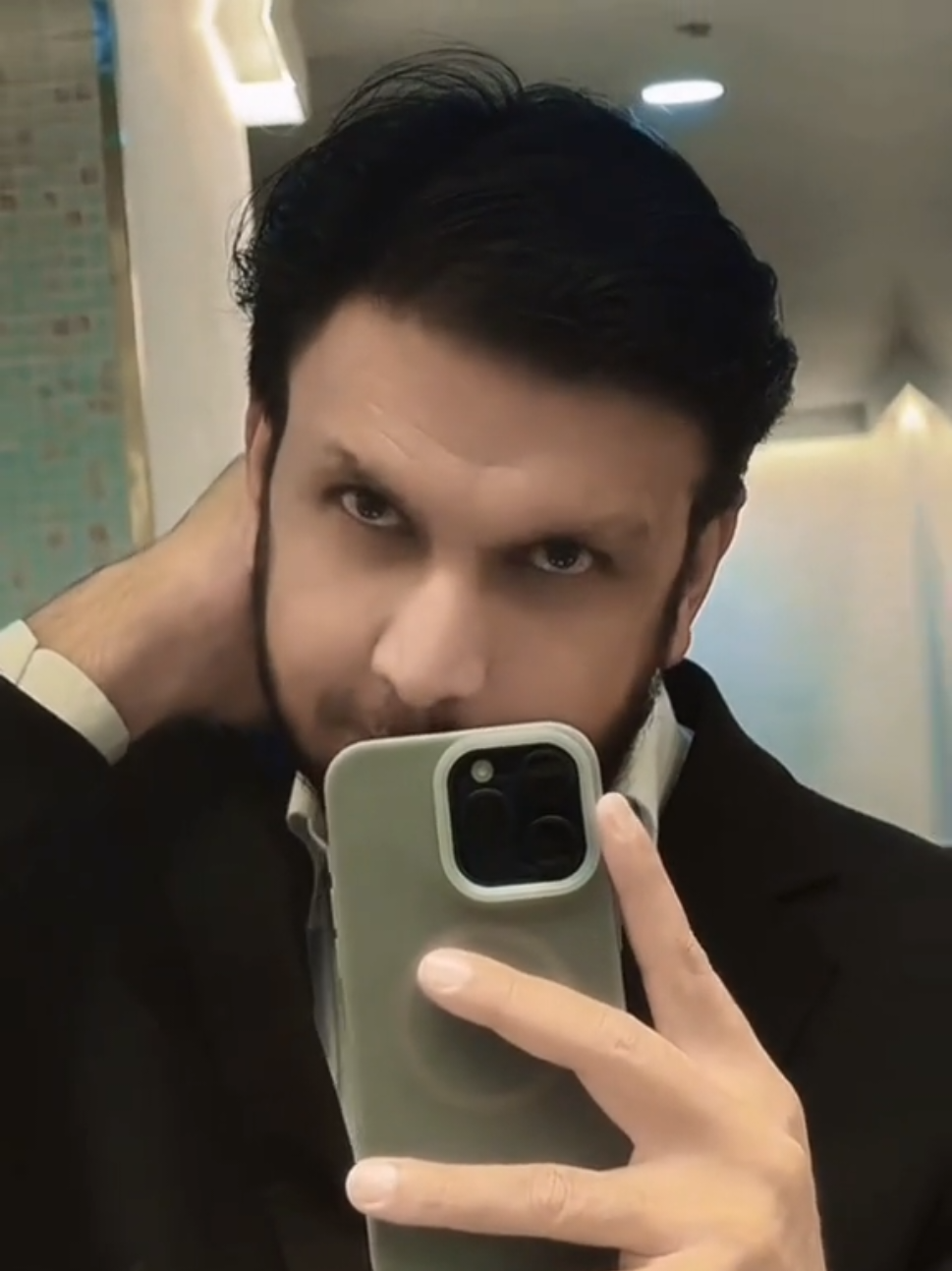 @➳᭄ABID BHATTI (。♥‿♥。)