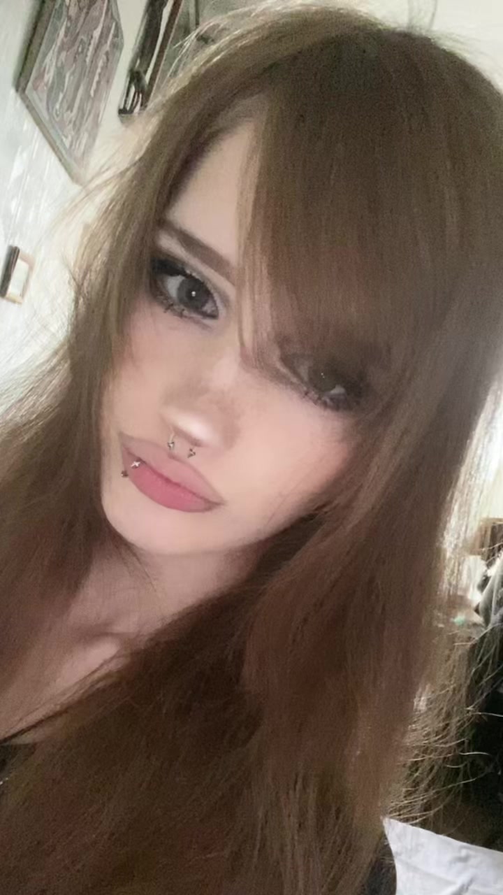@gothgirlslut