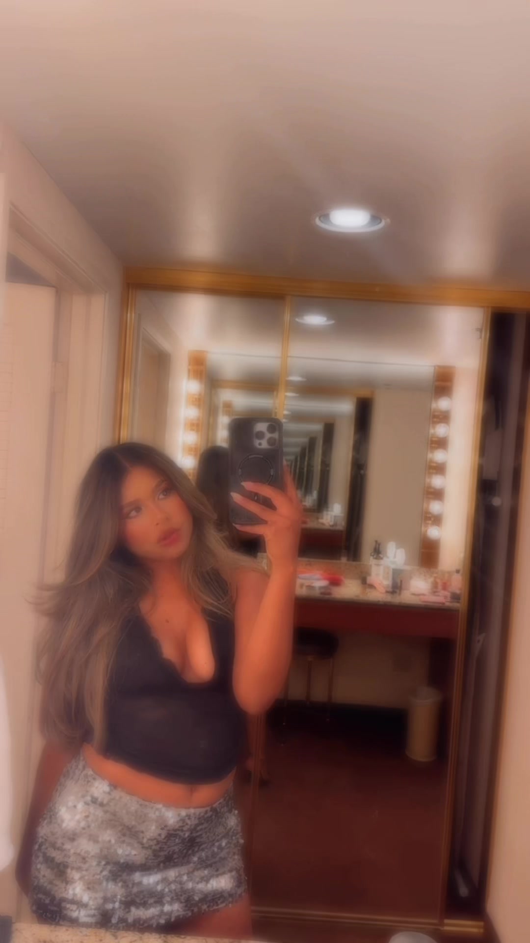 @AyisellQ