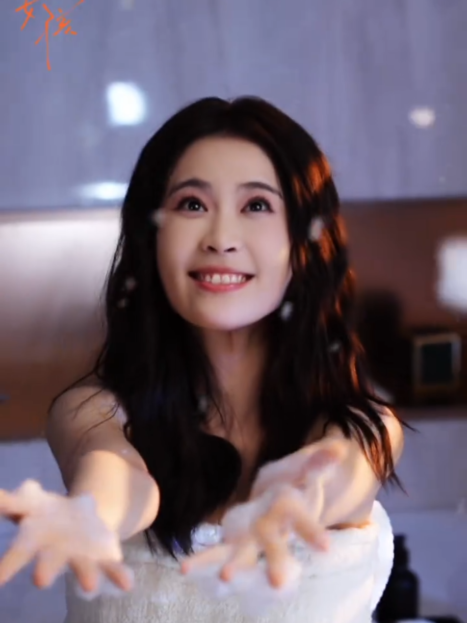 @Kẹo . Bông . Nhỏ ᥫᩣ