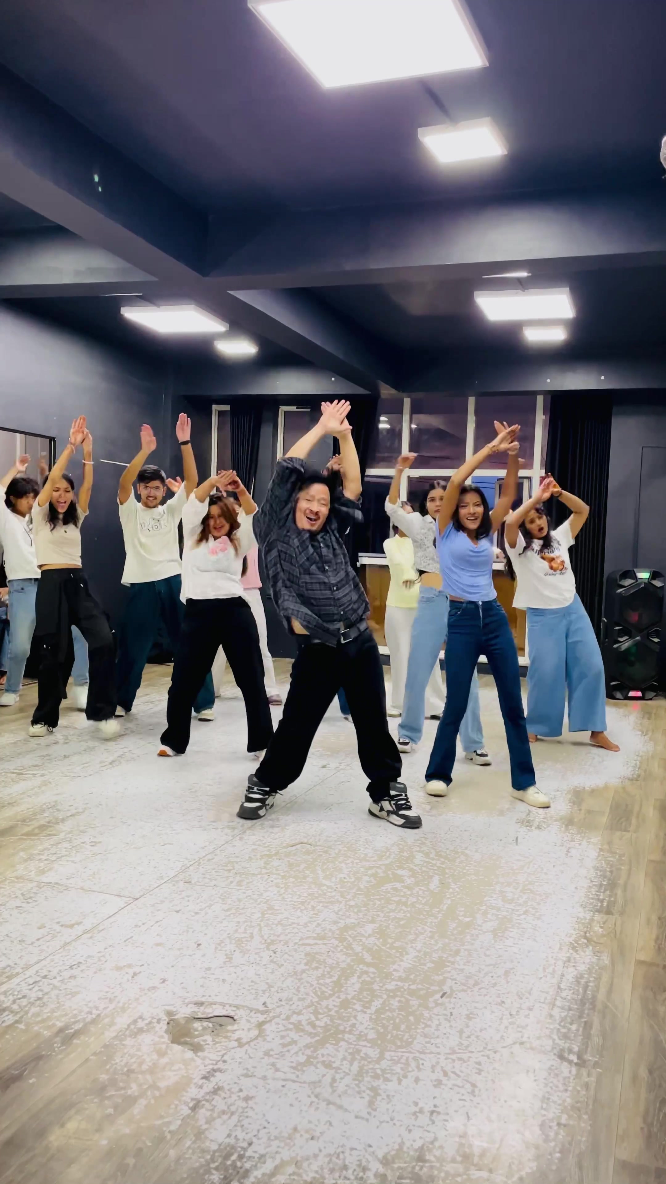 @Flexible Dance School