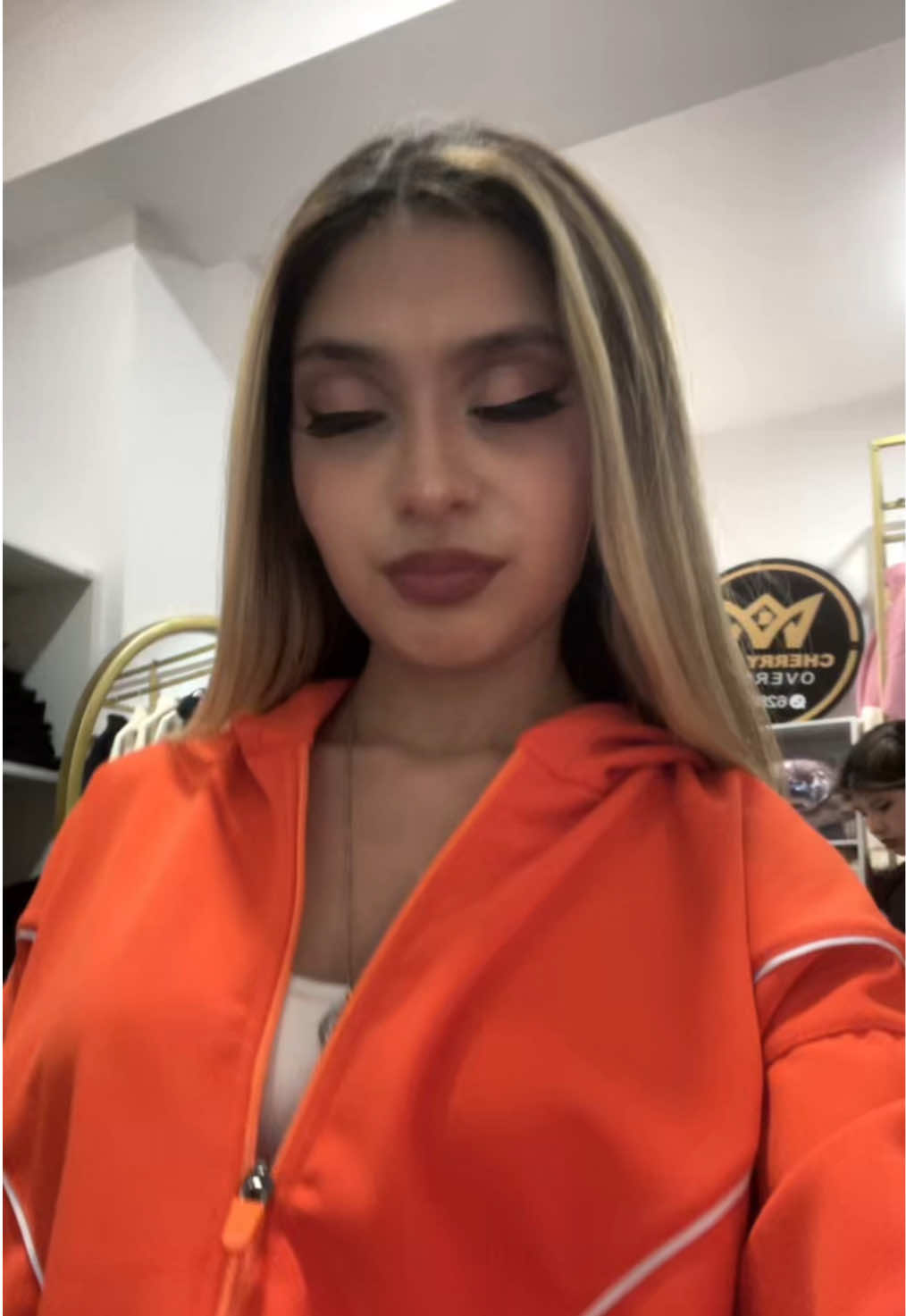 @Nicole_🌺
