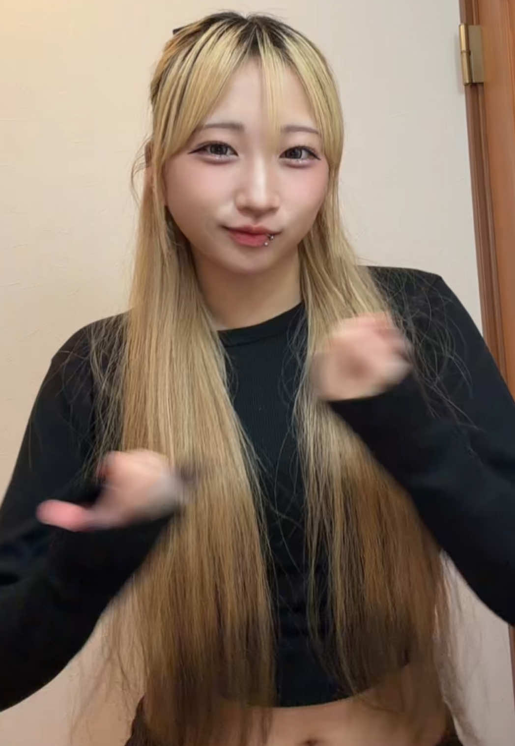 @(^^)