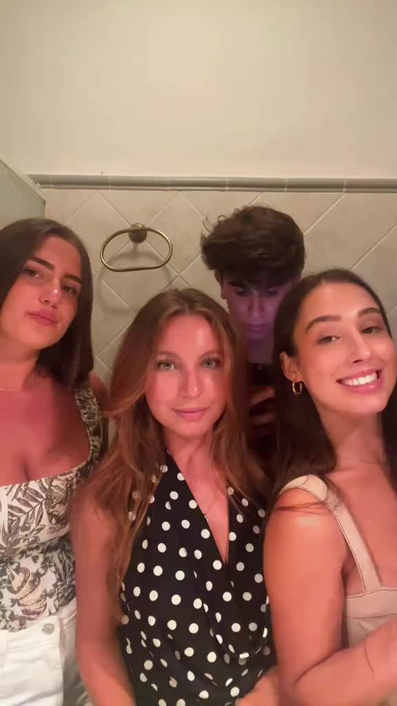 @ana pelayo