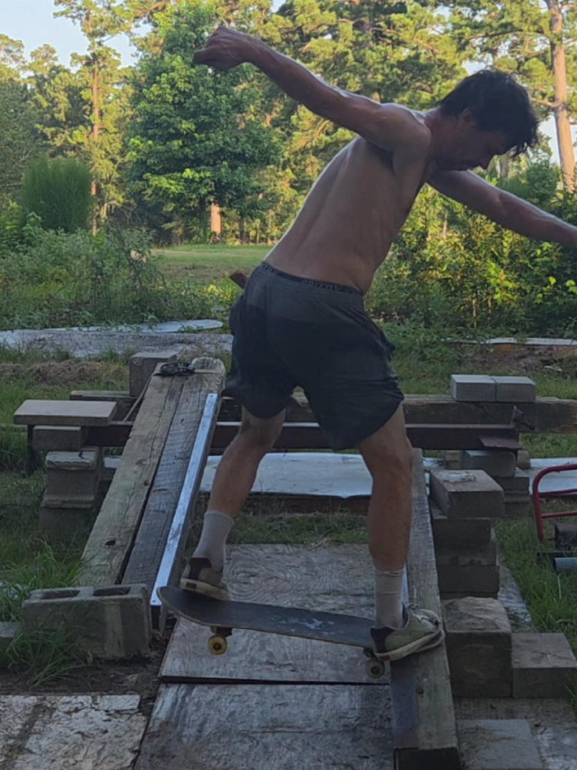 @Jason / skateboarding