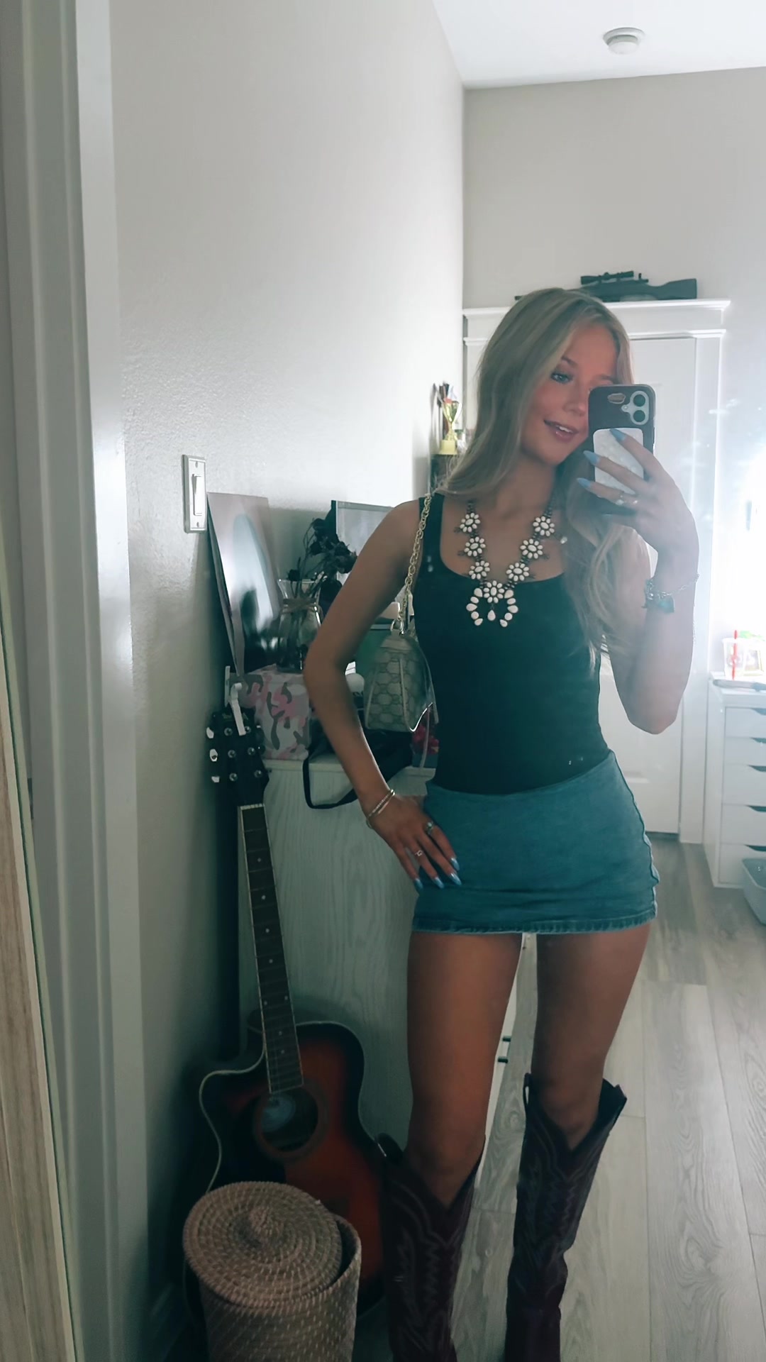@ava.grass09