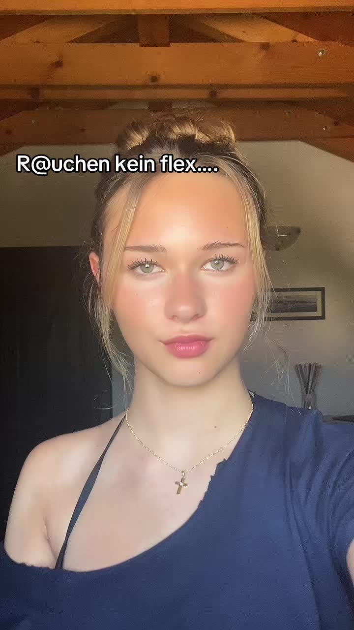 @€lla_🪼