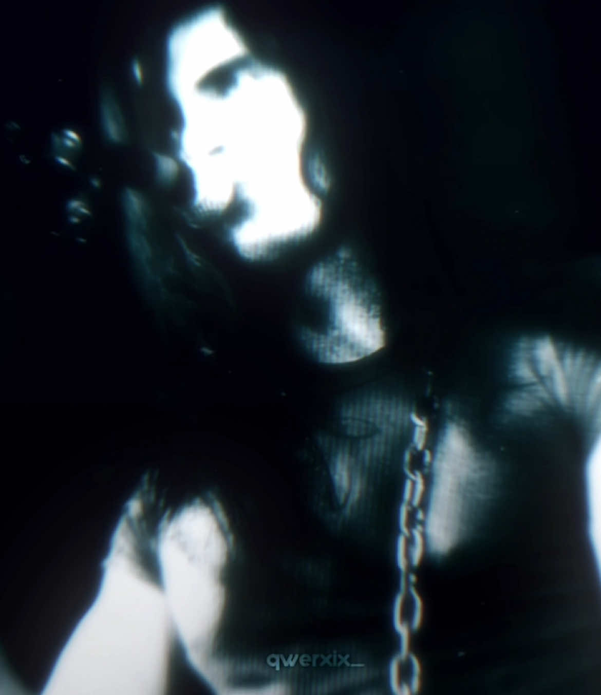 @✞ [ 🏄 ]