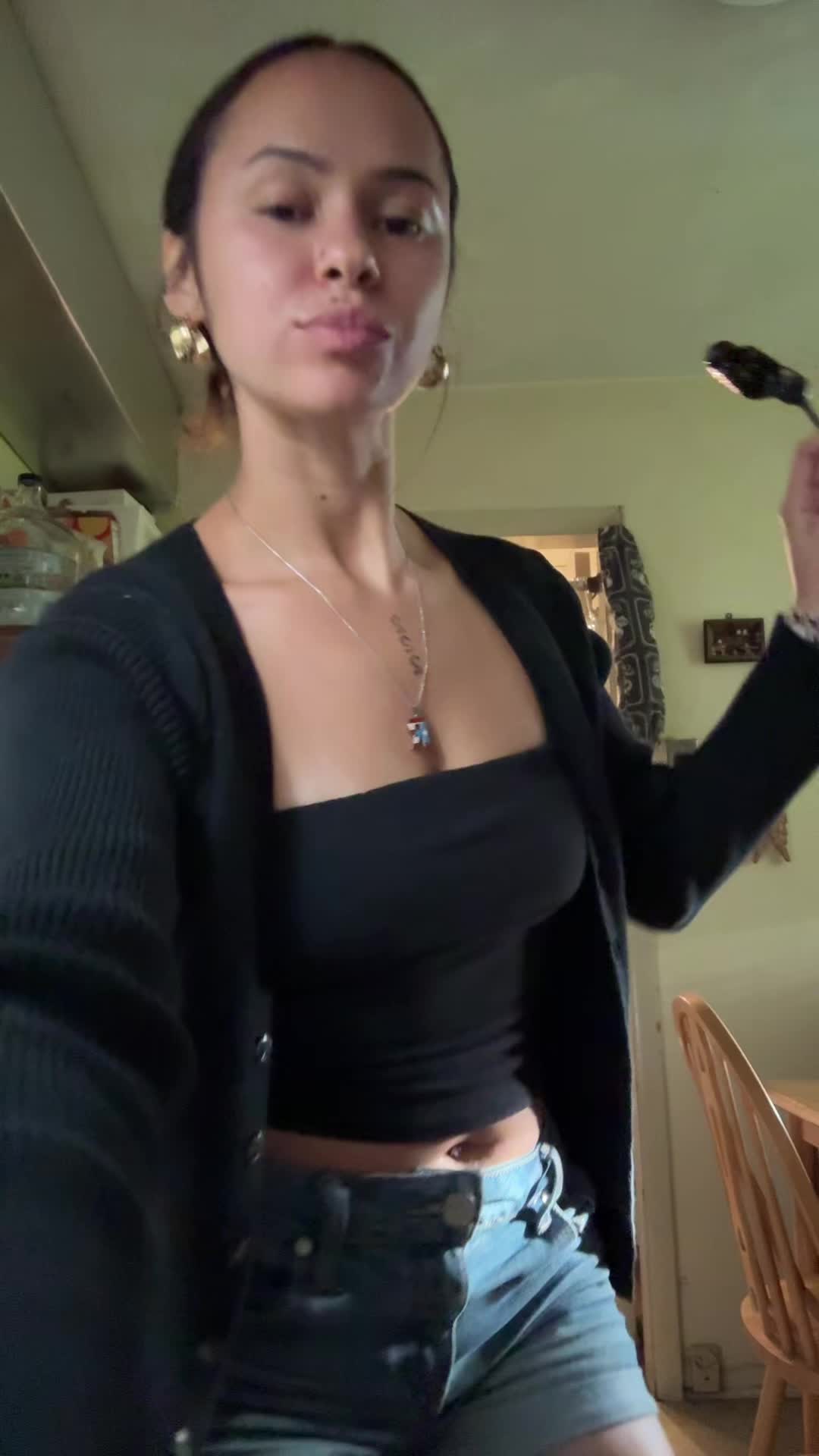 @Divina