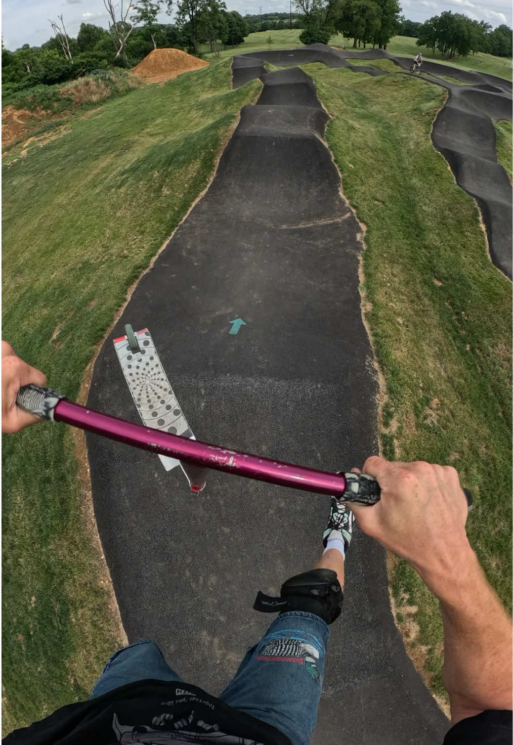 @ʞɹɐlɔ ᴉɐʞ