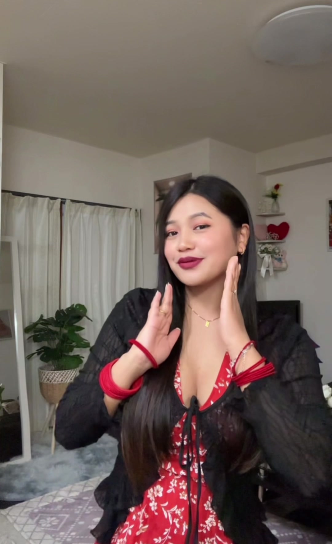 @LEENA🕊