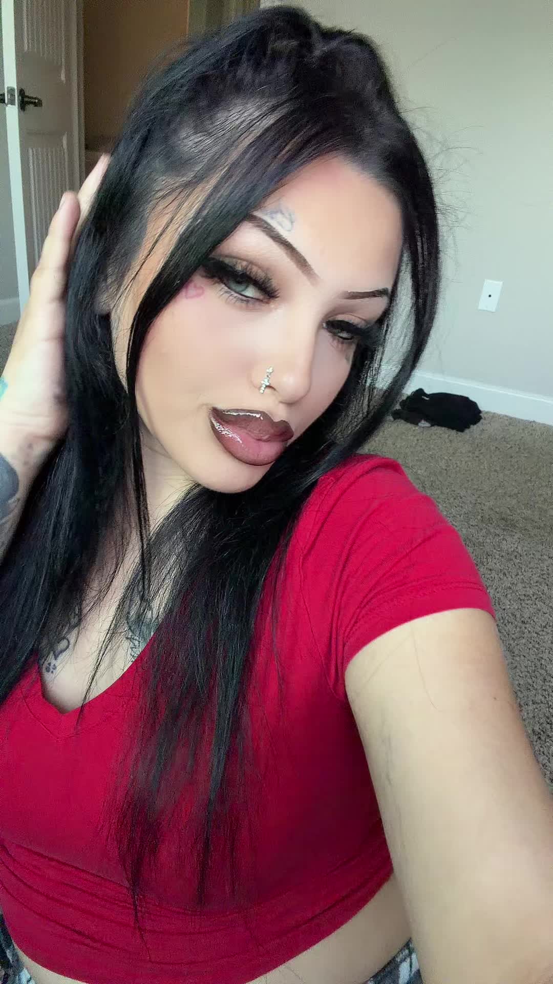 @deztini8314