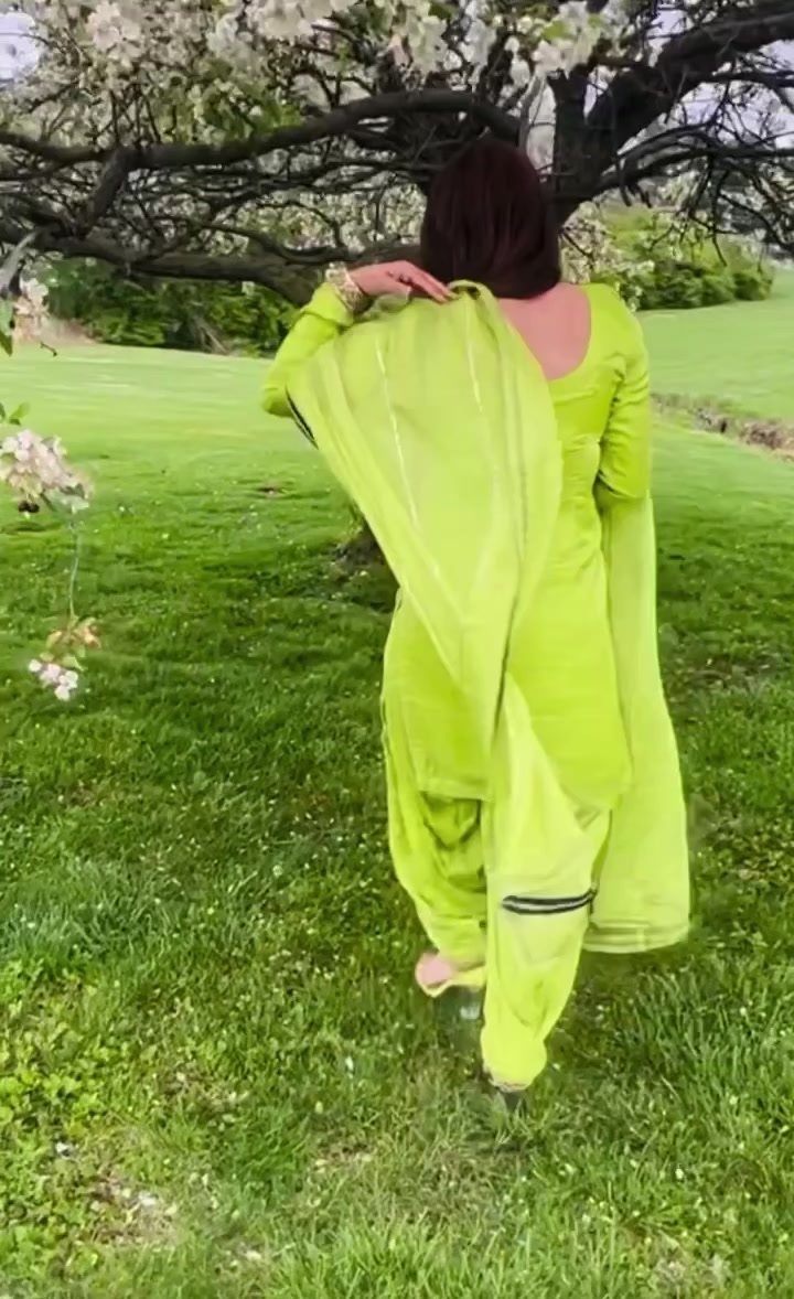 @Kaur🪯