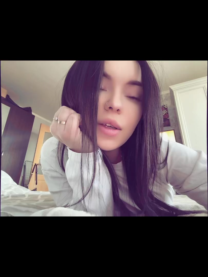 @𝐯𝐢𝐤𝐭𝐨𝐫𝐢𝐚