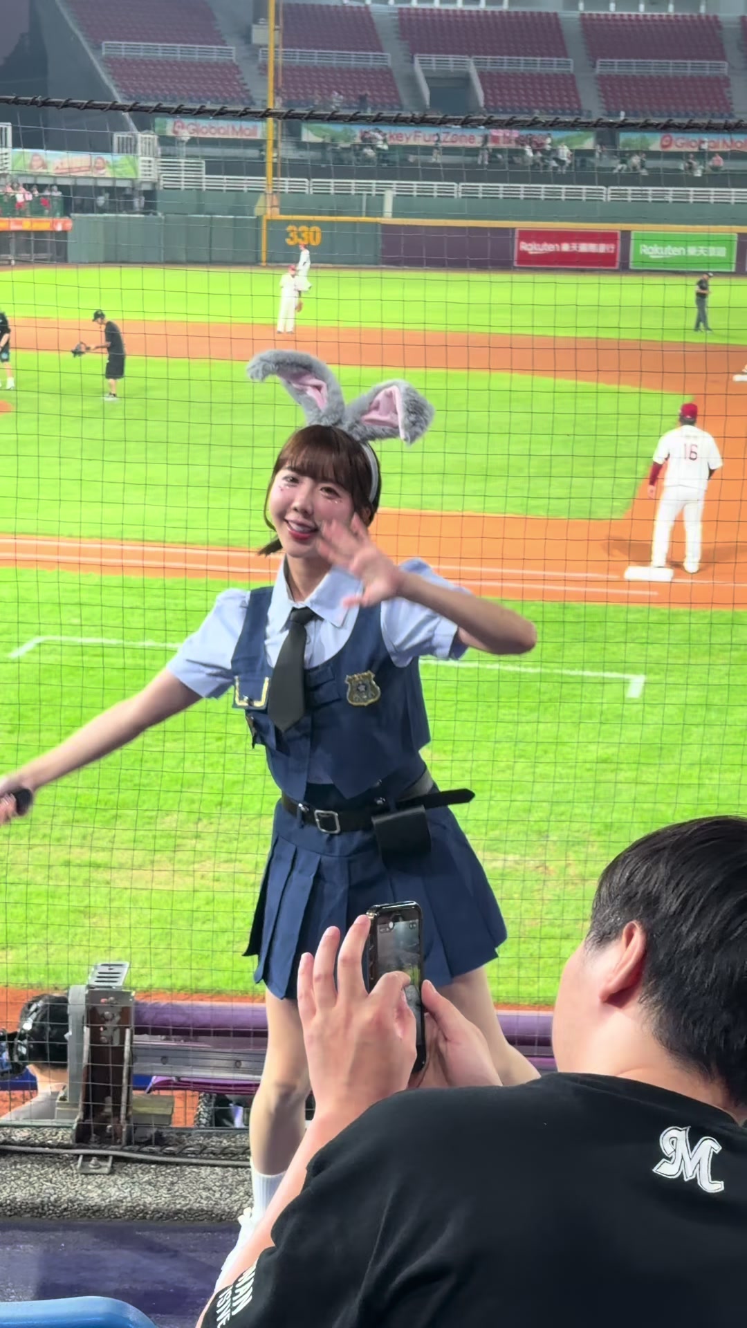 @士中