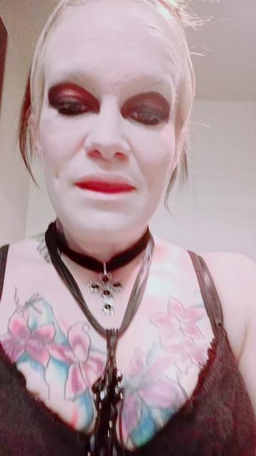 @(Madam.Rou)