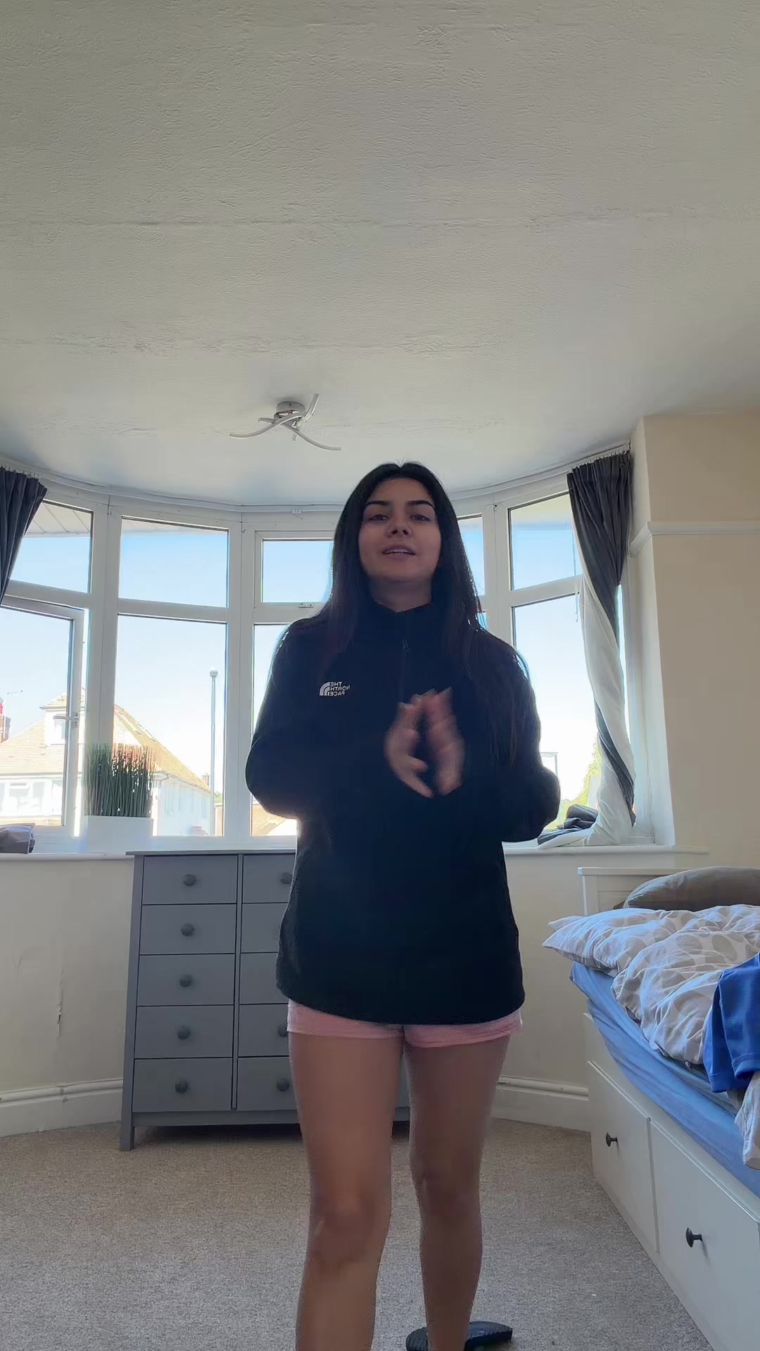 @Valentina Elena