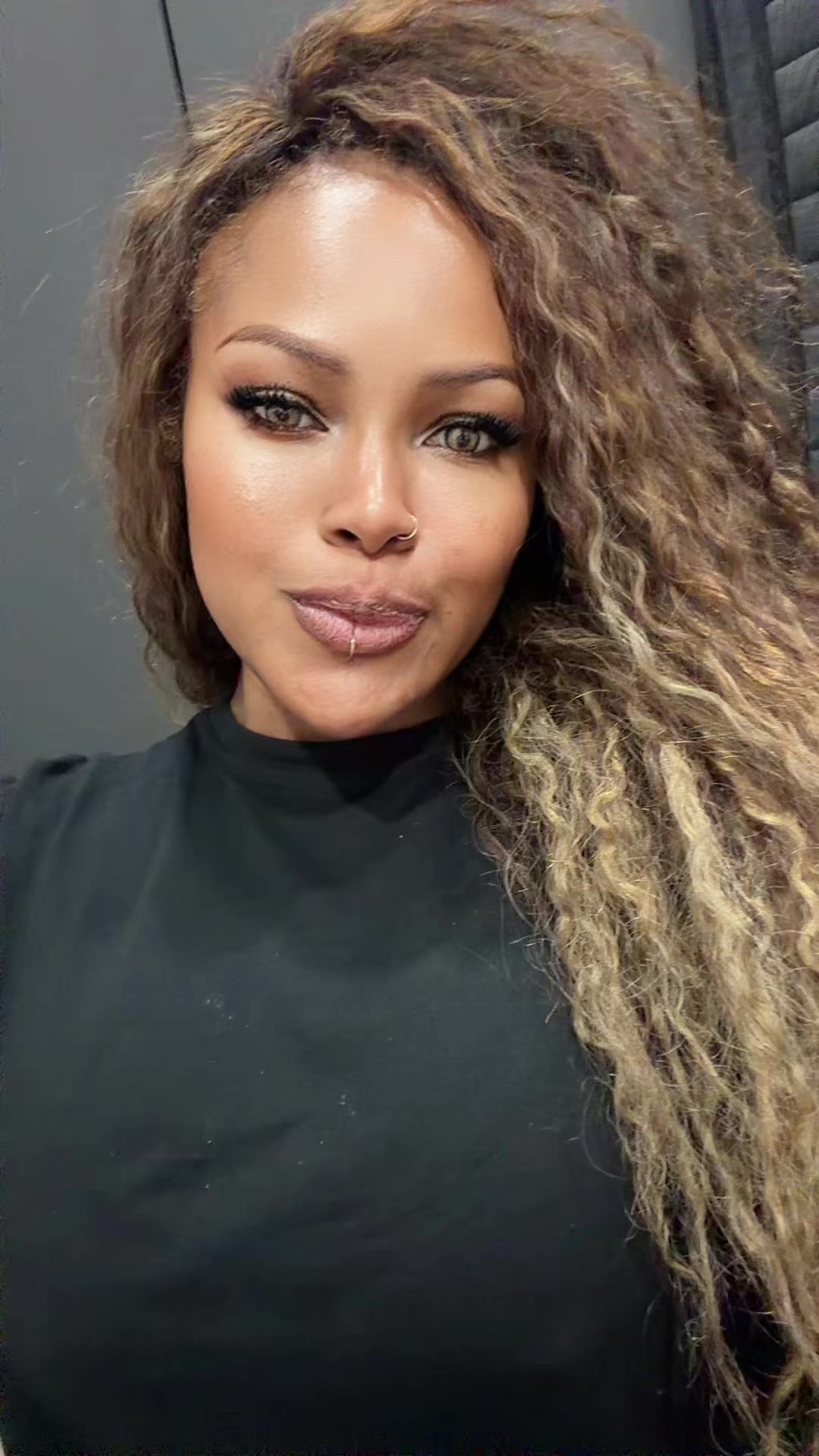 @Elena ❤️&zwj;🔥💪🏽🌹🌹