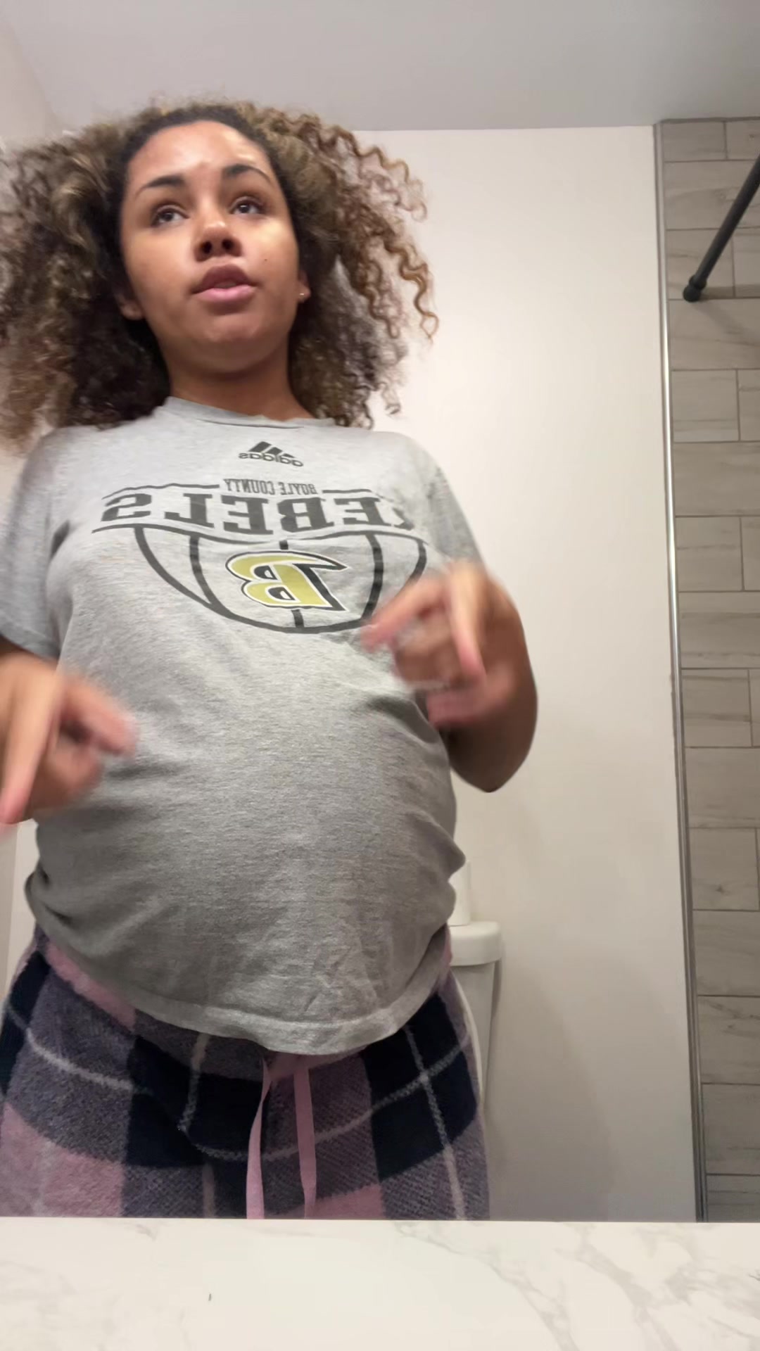 @tavennicole
