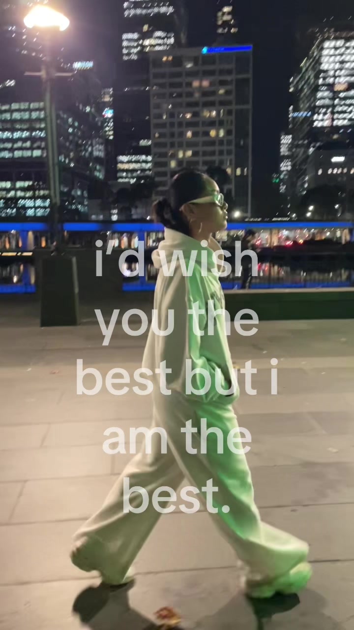 @TH💋NIA