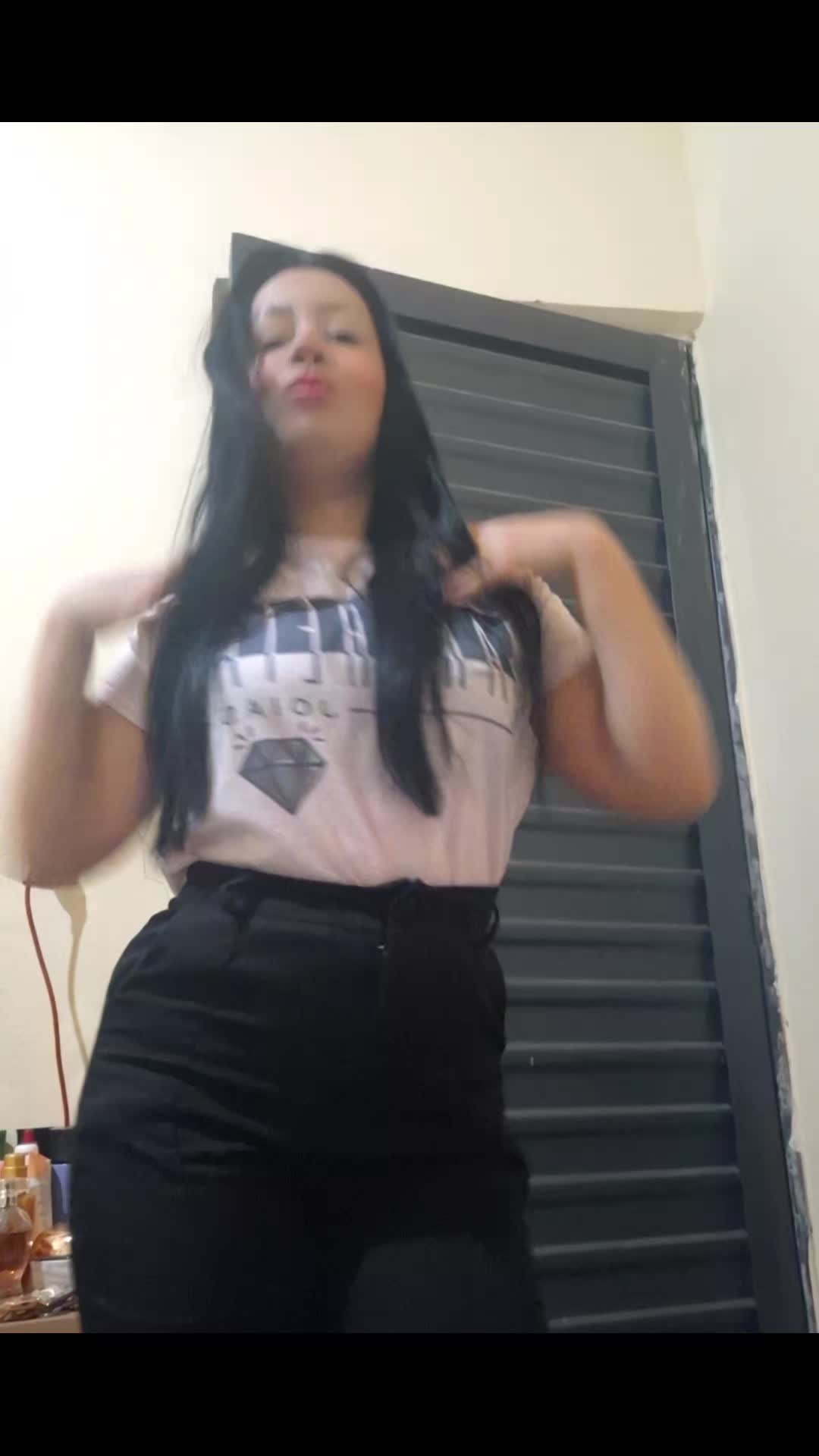 @larissa♡♡♡♡