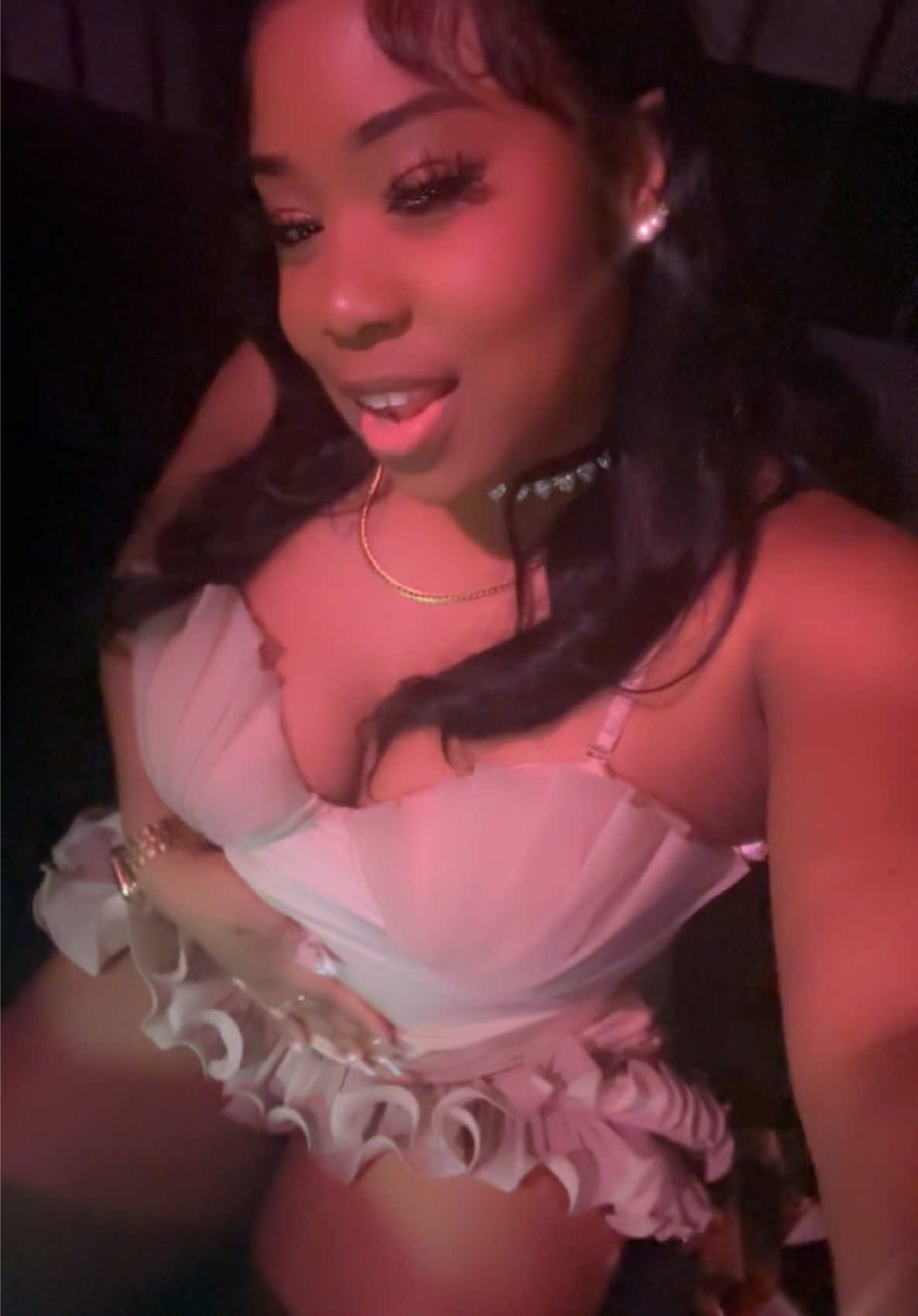 @✨Ms Unique✨꧁꧂✨