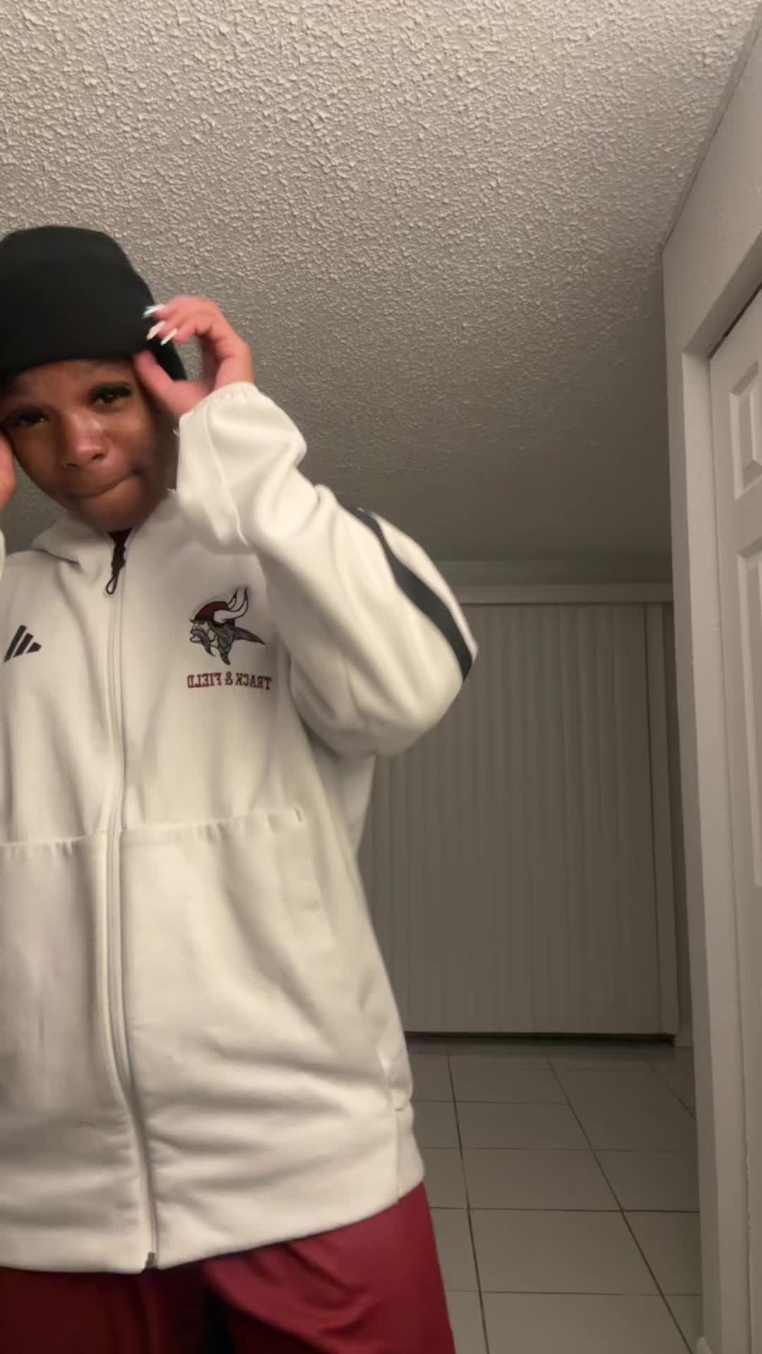 @foreveragirlkisser