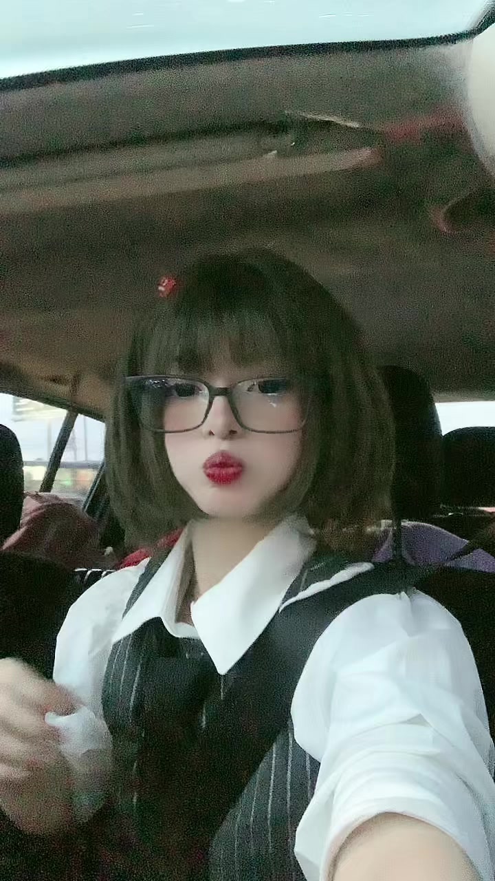 @Ani🐣