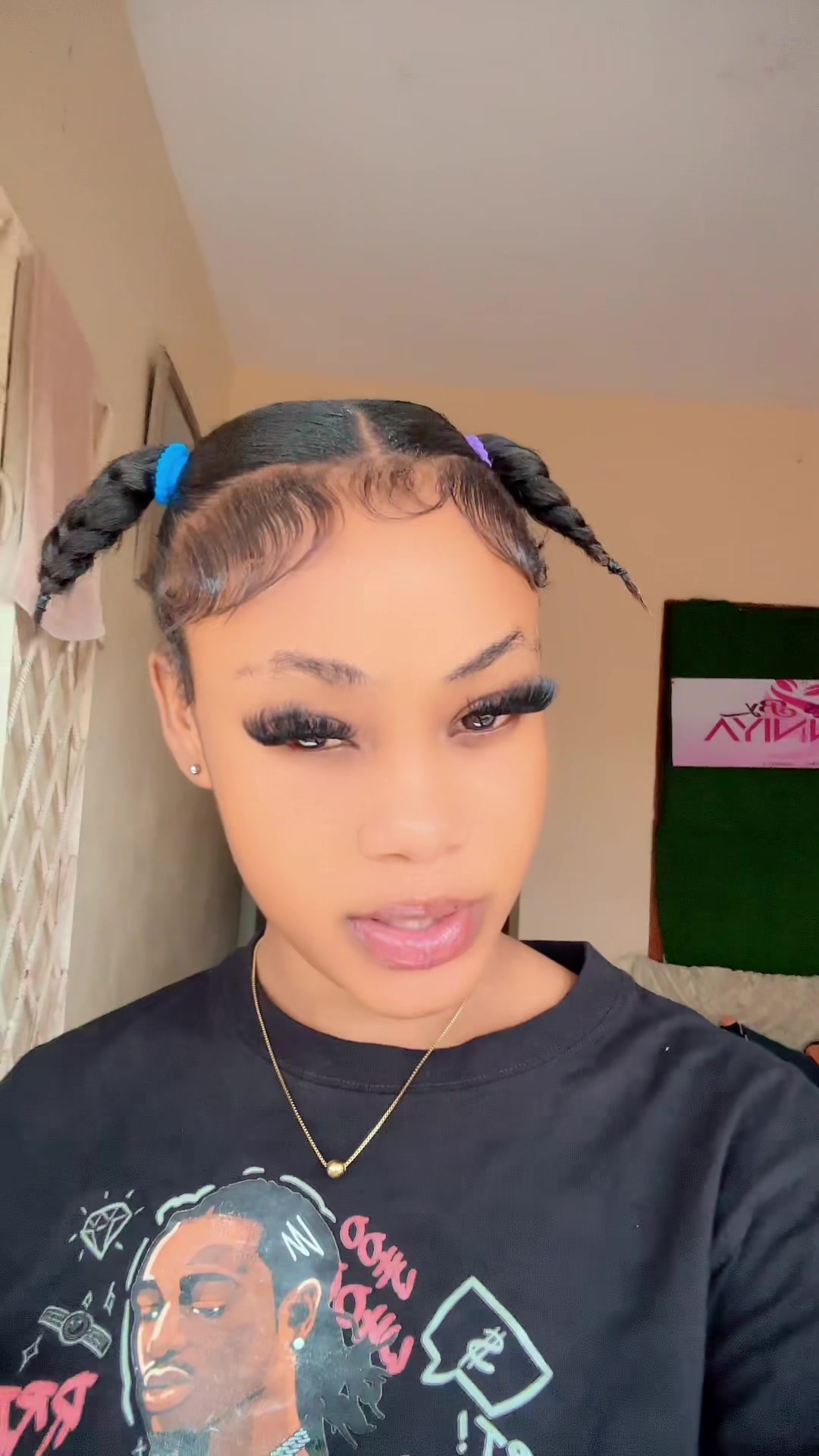 @Niya🥀