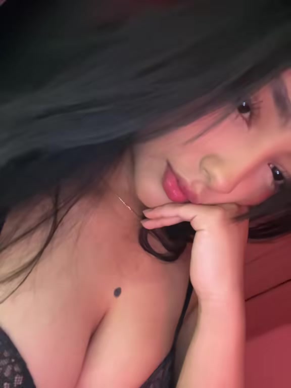 @𝓼𝓪𝓵𝓸𝓶𝓮.