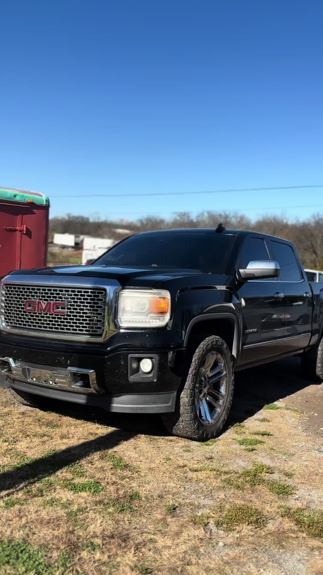 @That.red.obs.step side