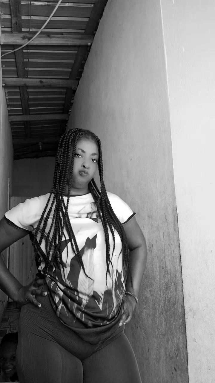 @sherloo la courageuse
