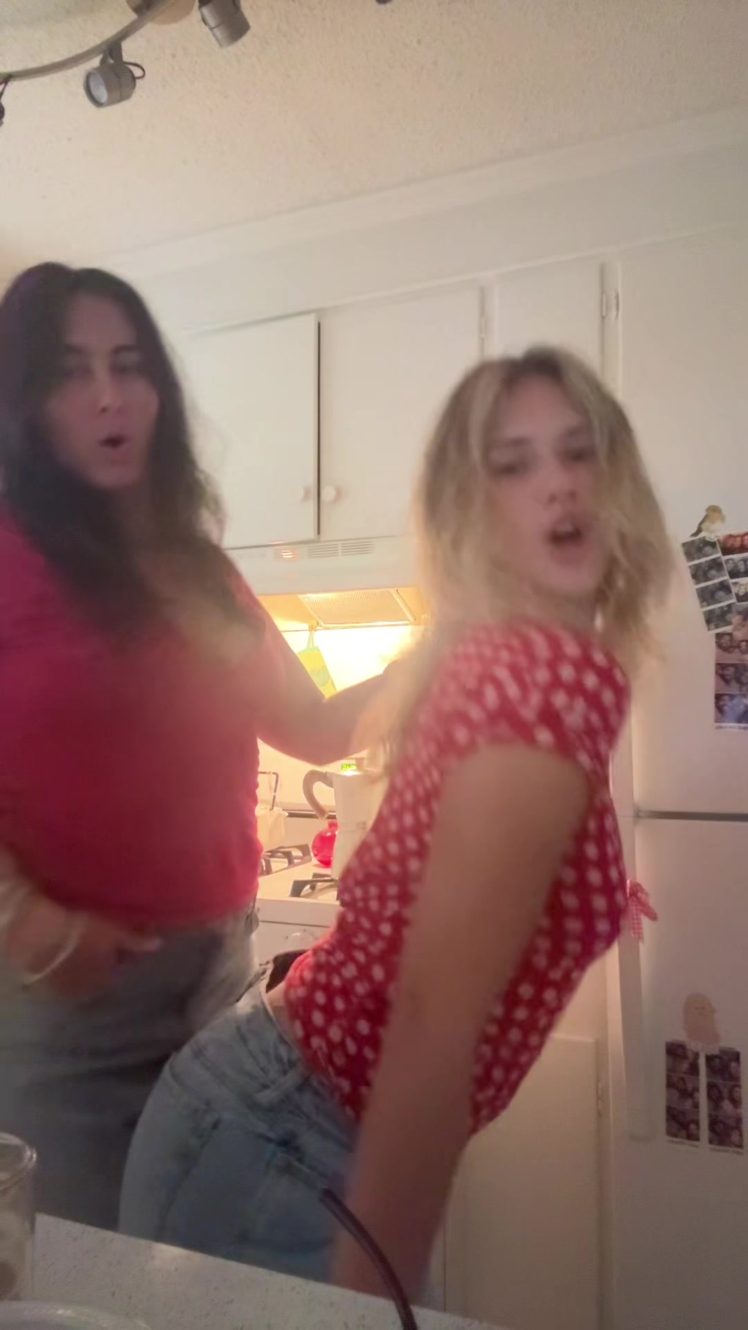 @AVA