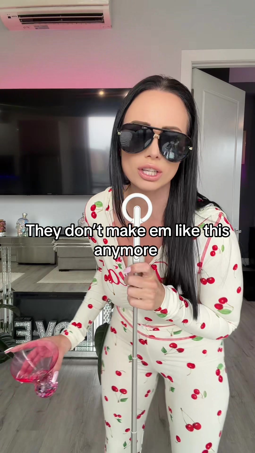 @Moneybirdette