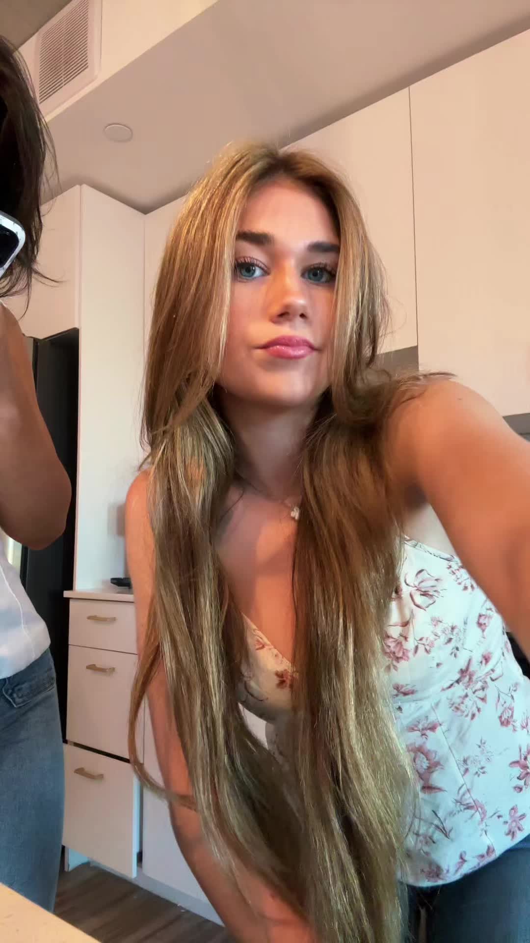@Kiara