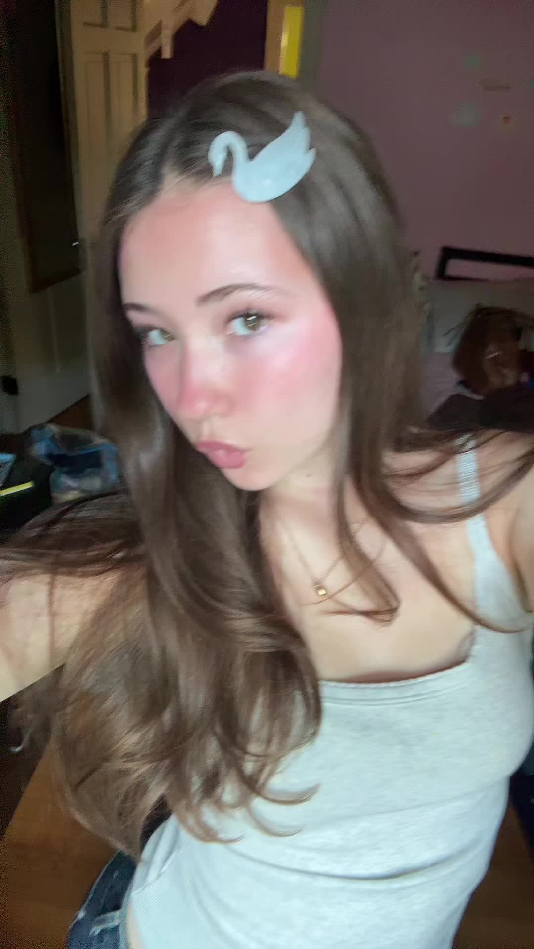 @Mae