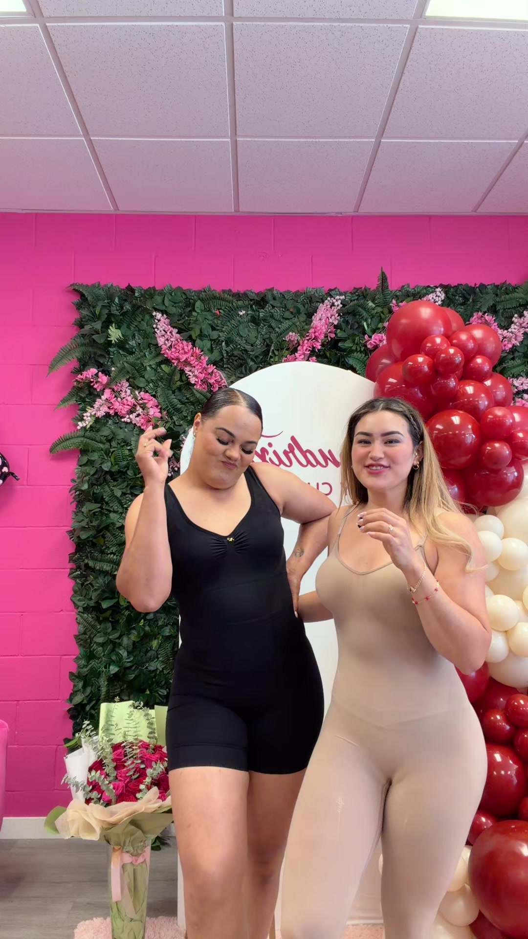@Alondrix sexy curves