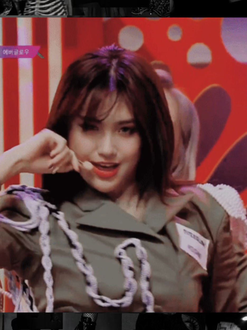 @🎀 · 。 정