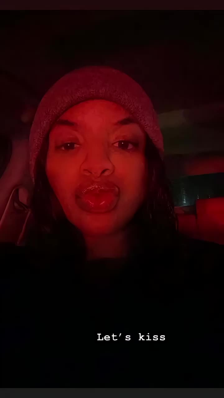 @_Nikkicemone