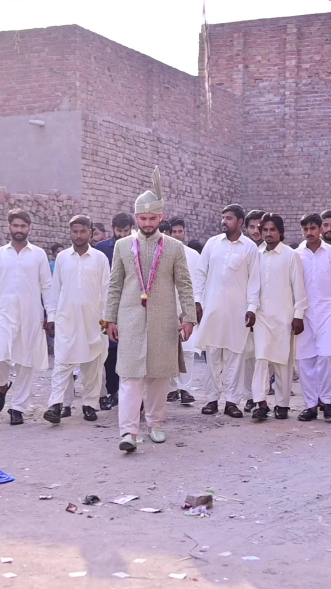 @Bhatti _Brand