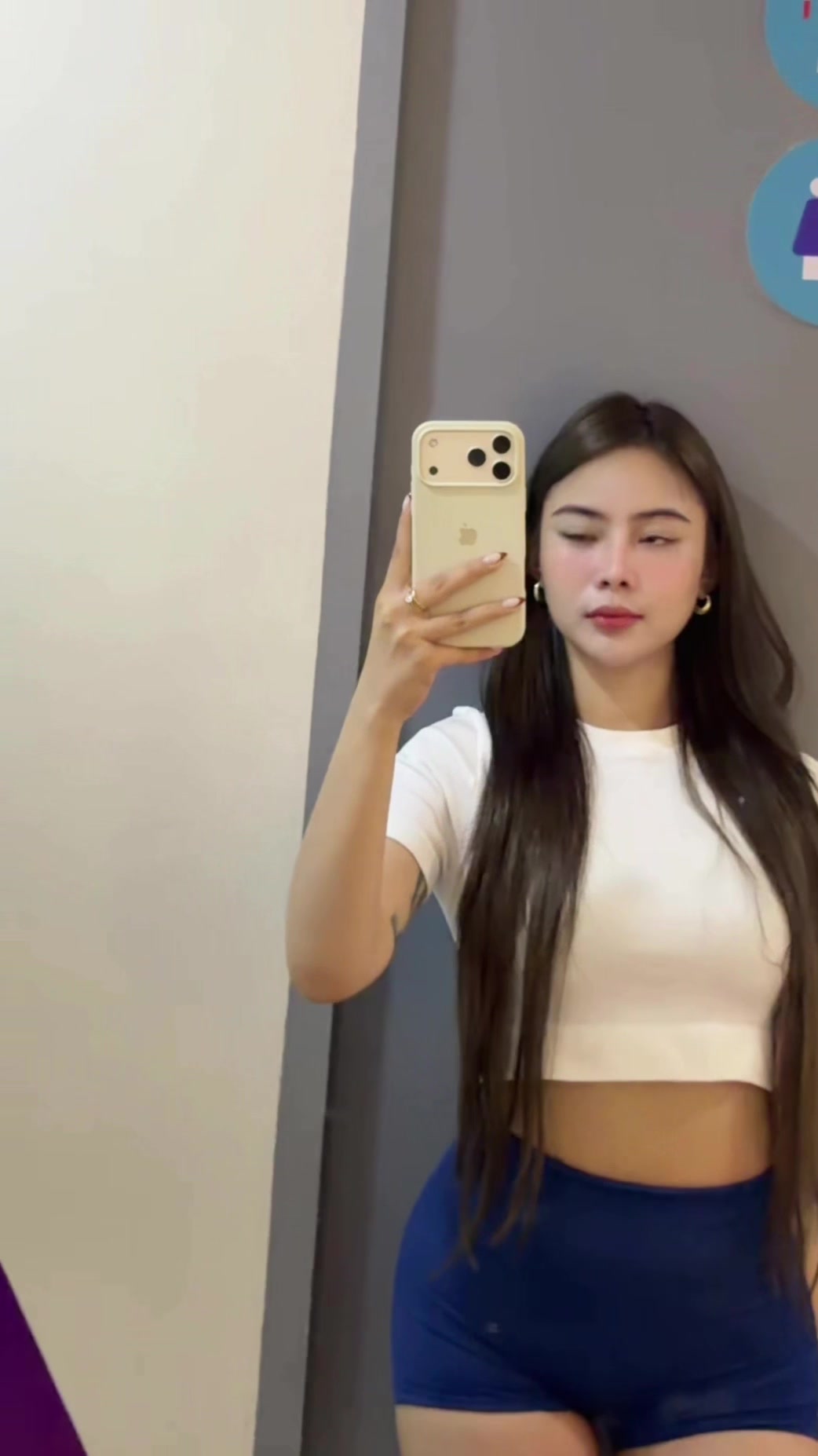 @nikkie_sy