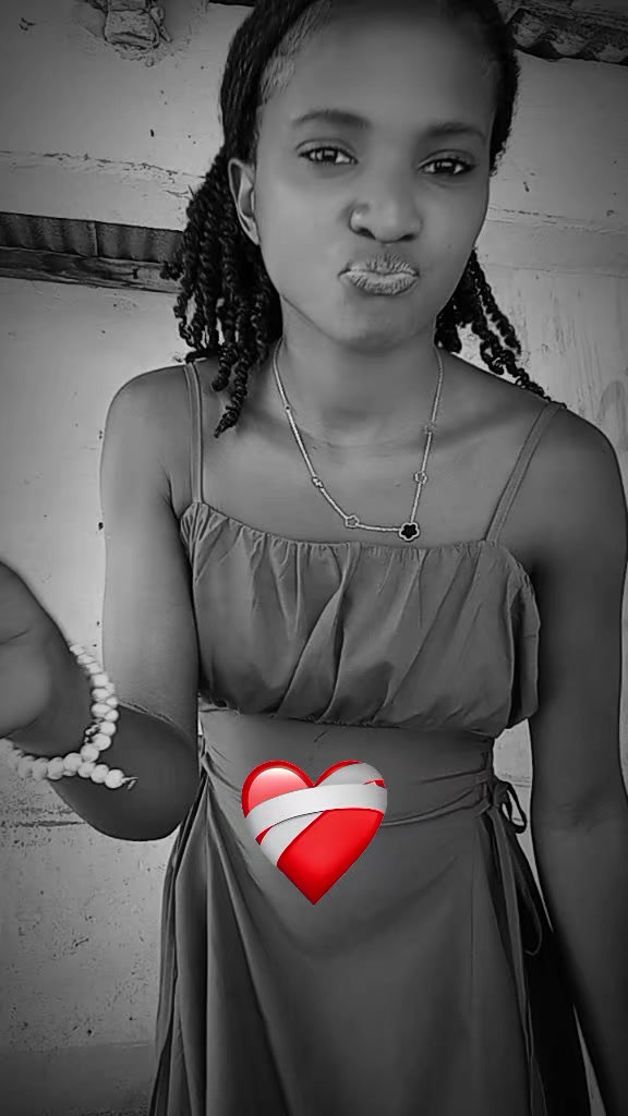 @Majestade Keyss🦋🖤