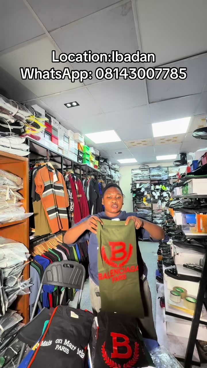 @BIGGEST TSHIRTWAREHOUSE IN IBD