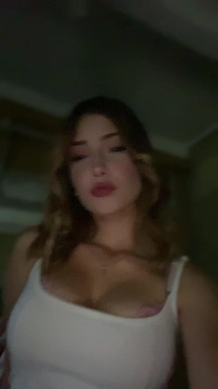 @❦