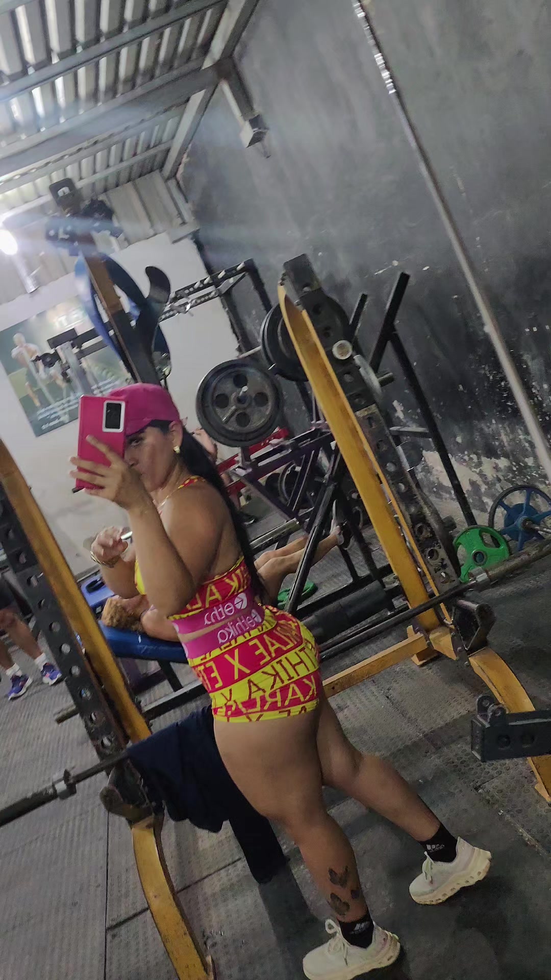 @niki