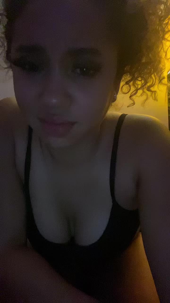 @julztheemuse